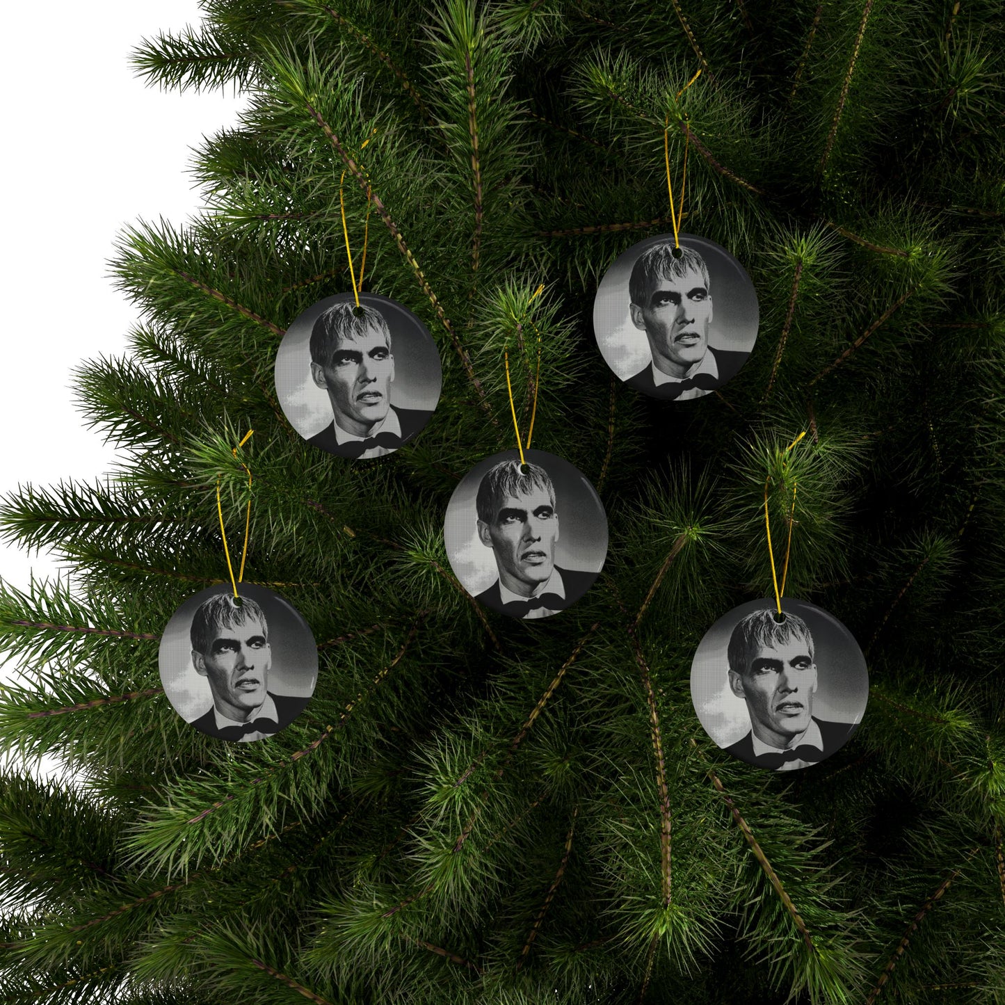"PORTRAIT" ORNAMENT